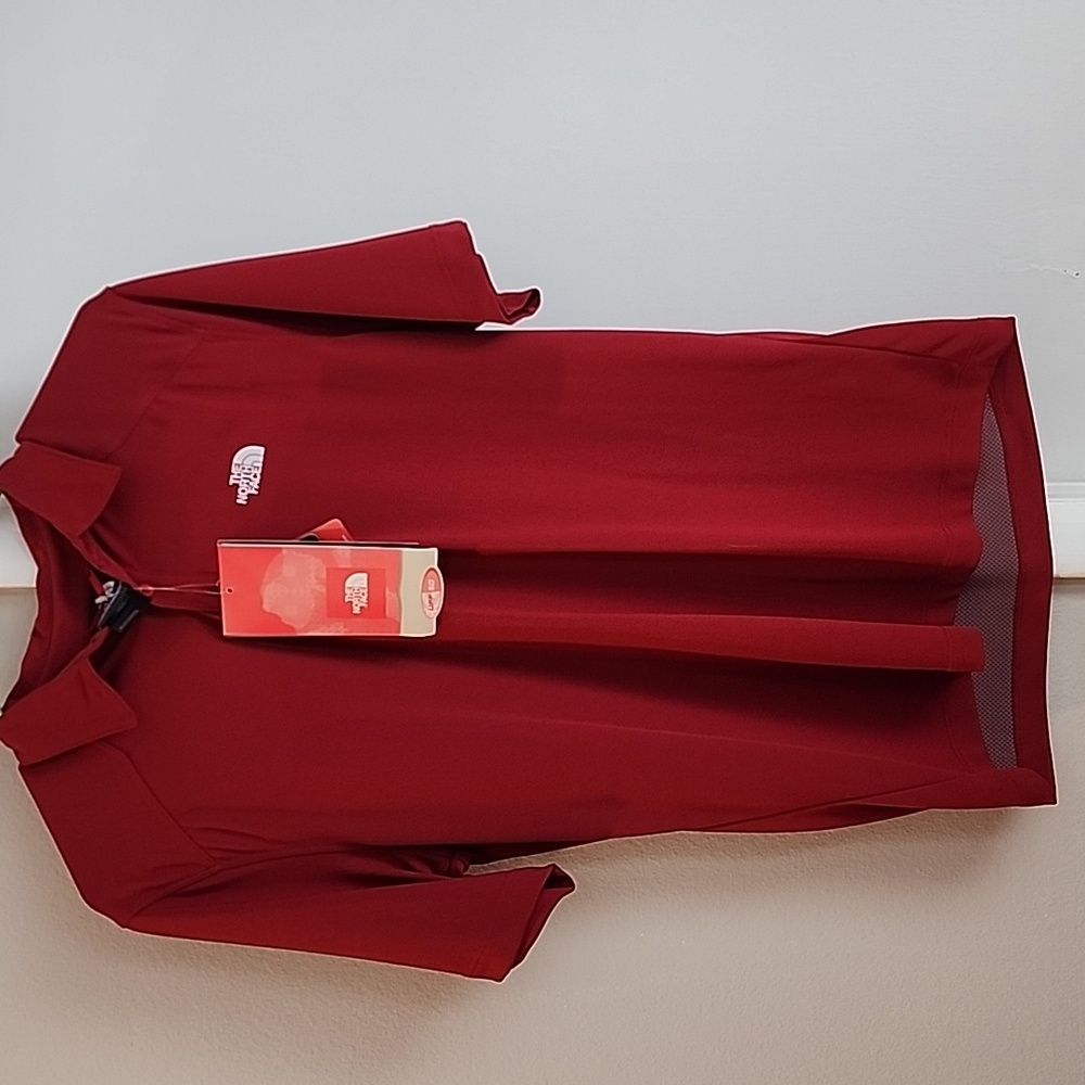 North Face shrit